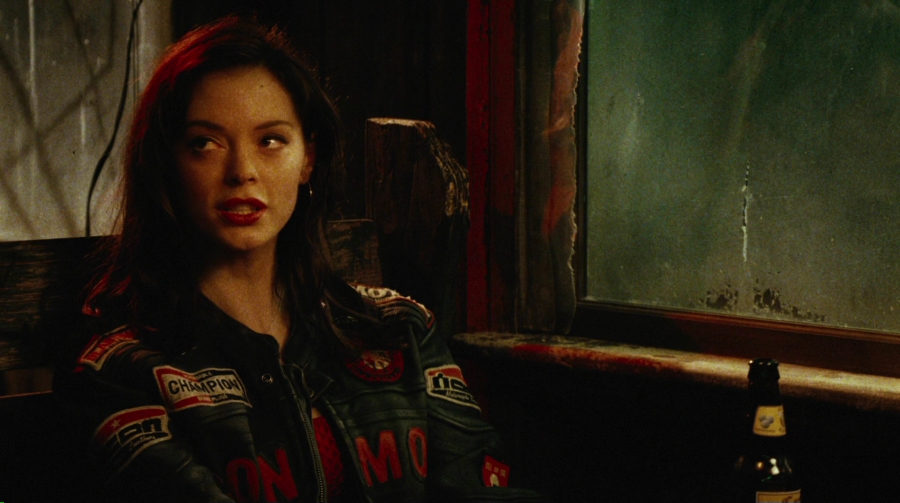 Charmed-Online-dot-net_PlanetTerror1228.jpg Charmed-Online-dot-net_PlanetTerror1228.jpg