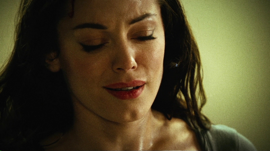 Charmed-Online-dot-net_PlanetTerror2164.jpg