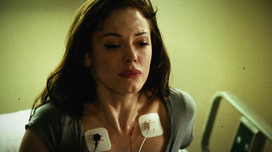 Charmed-Online-dot-net_PlanetTerror2173.jpg