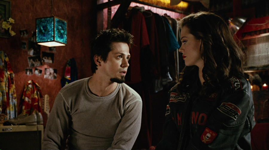 Charmed-Online-dot-net_PlanetTerror3717.jpg