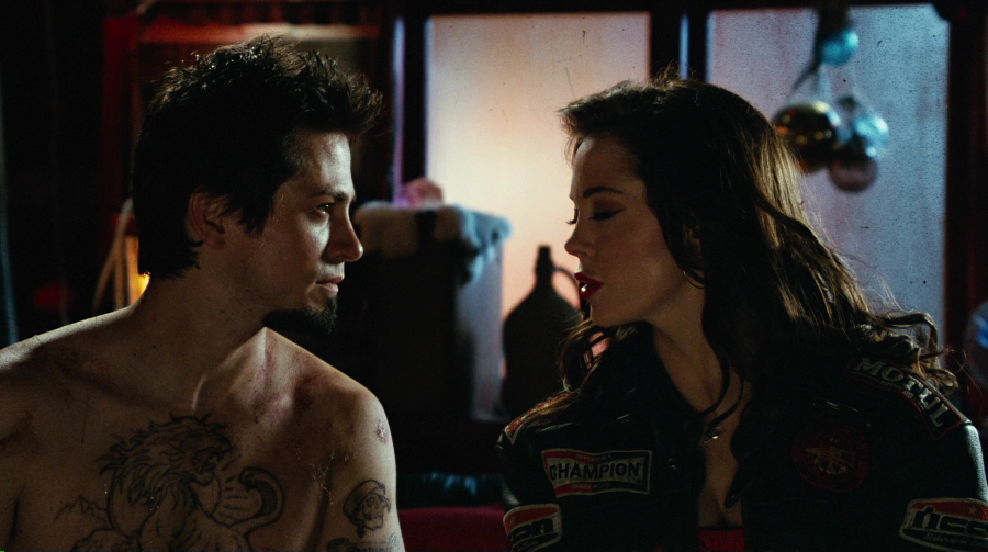 Charmed-Online-dot-net_PlanetTerror3760.jpg