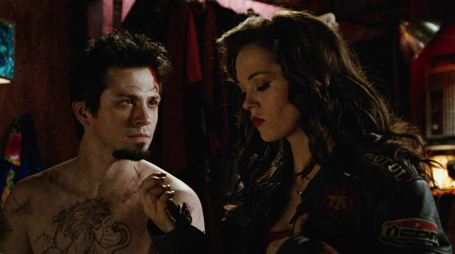 Charmed-Online-dot-net_PlanetTerror3779.jpg