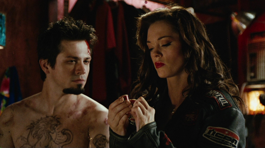 Charmed-Online-dot-net_PlanetTerror3786.jpg