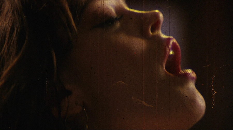Charmed-Online-dot-net_PlanetTerror3866.jpg
