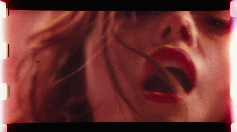 Charmed-Online-dot-net_PlanetTerror3871.jpg