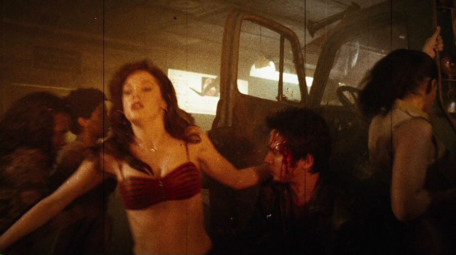 Charmed-Online-dot-net_PlanetTerror4152.jpg