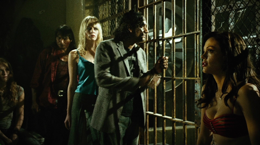 Charmed-Online-dot-net_PlanetTerror4427.jpg