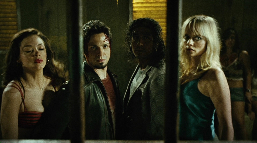 Charmed-Online-dot-net_PlanetTerror4468.jpg