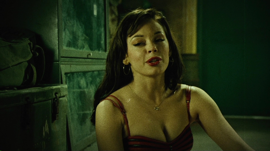 Charmed-Online-dot-net_PlanetTerror4887.jpg