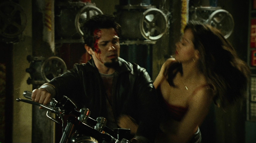 Charmed-Online-dot-net_PlanetTerror5224.jpg