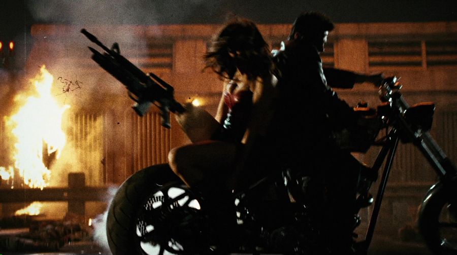 Charmed-Online-dot-net_PlanetTerror5235.jpg