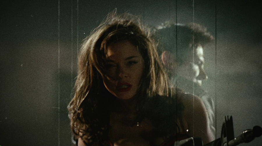 Charmed-Online-dot-net_PlanetTerror5244.jpg