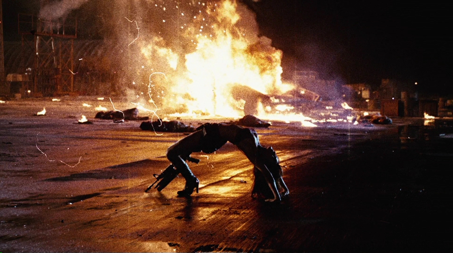 Charmed-Online-dot-net_PlanetTerror5502.jpg