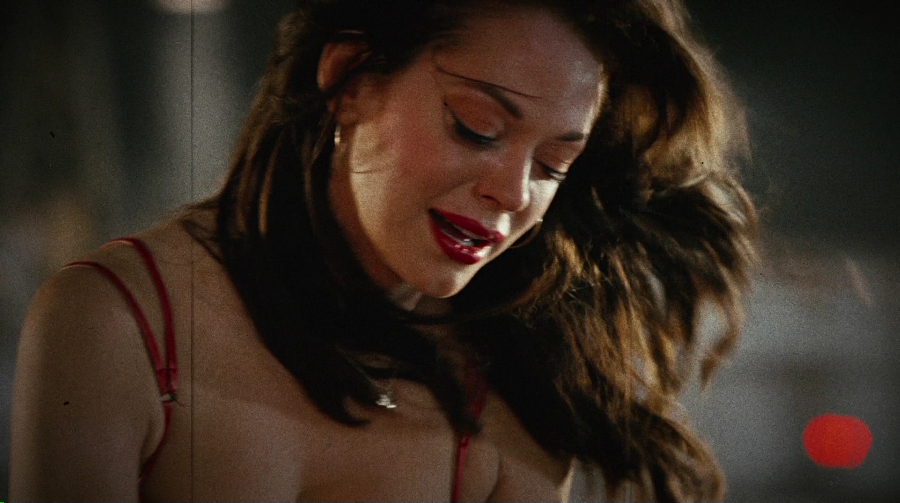 Charmed-Online-dot-net_PlanetTerror5721.jpg