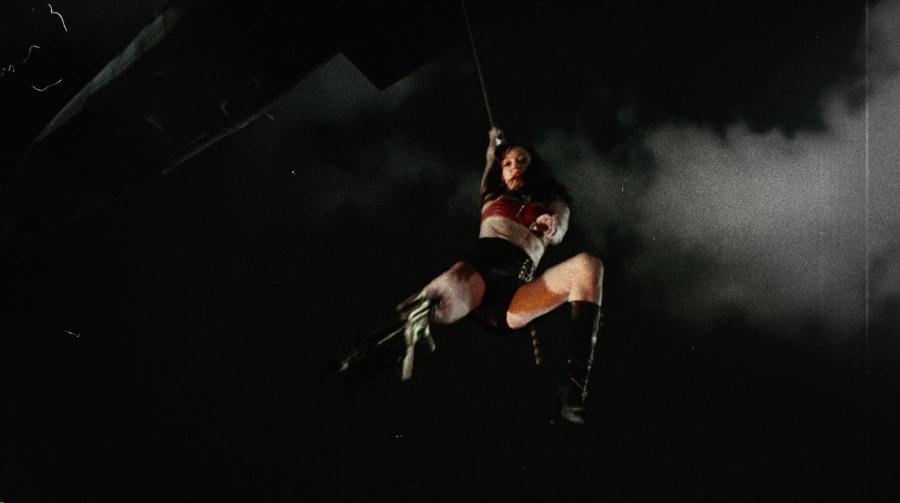 Charmed-Online-dot-net_PlanetTerror5733.jpg