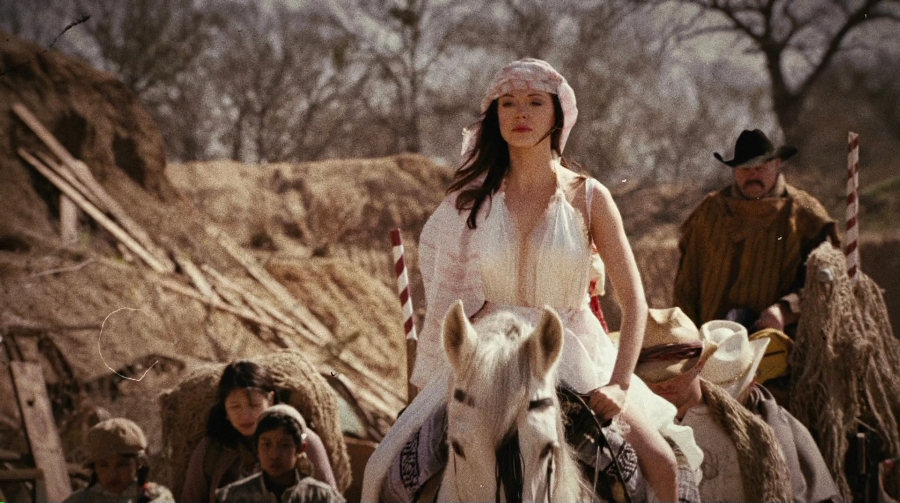 Charmed-Online-dot-net_PlanetTerror5768.jpg