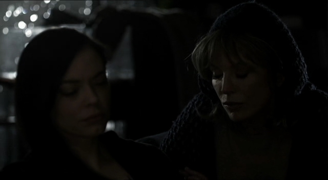 Charmed-Online-dot-net_RosewoodLane2080.jpg