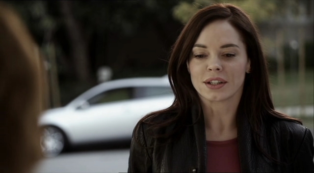 Charmed-Online-dot-net_RosewoodLane3058.jpg