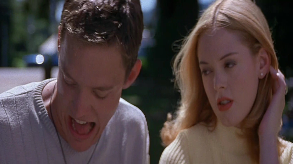 Charmed-Online-dot-NL-Scream0930.jpg