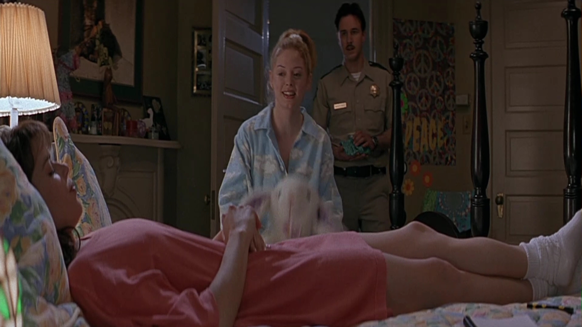 Charmed-Online-dot-NL-Scream1866.jpg