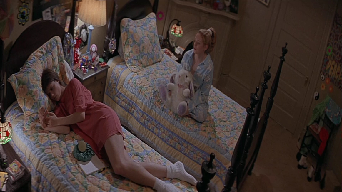 Charmed-Online-dot-NL-Scream1880.jpg