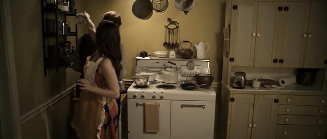 Charmed-Online-dot_nl-TheTellTaleHeart1201.jpg Charmed-Online-dot_nl-TheTellTaleHeart1201.jpg