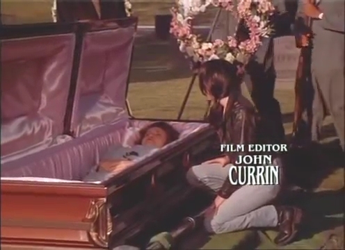 Charmed-Online-dot-nl_AlmostDead0370.jpg Charmed-Online-dot-nl_AlmostDead0370.jpg