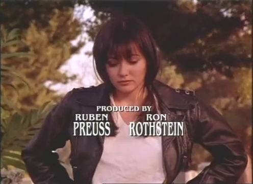 Charmed-Online-dot-nl_AlmostDead0416.jpg Charmed-Online-dot-nl_AlmostDead0416.jpg