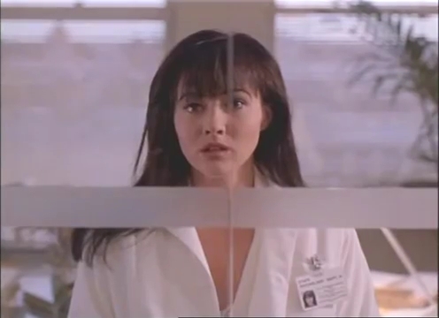 Charmed-Online-dot-nl_AlmostDead1233.jpg Charmed-Online-dot-nl_AlmostDead1233.jpg