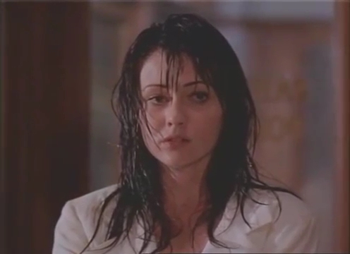 Charmed-Online-dot-nl_AlmostDead1695.jpg Charmed-Online-dot-nl_AlmostDead1695.jpg