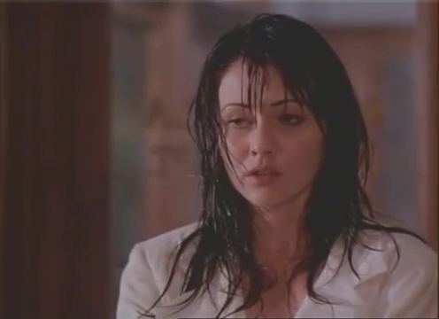 Charmed-Online-dot-nl_AlmostDead1700.jpg Charmed-Online-dot-nl_AlmostDead1700.jpg