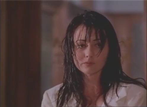 Charmed-Online-dot-nl_AlmostDead1715.jpg Charmed-Online-dot-nl_AlmostDead1715.jpg