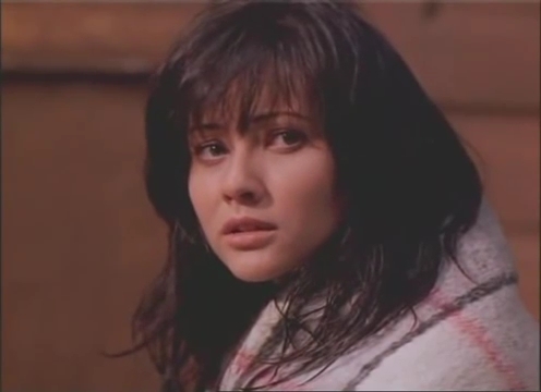 Charmed-Online-dot-nl_AlmostDead1871.jpg Charmed-Online-dot-nl_AlmostDead1871.jpg