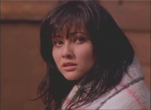 Charmed-Online-dot-nl_AlmostDead1890.jpg Charmed-Online-dot-nl_AlmostDead1890.jpg