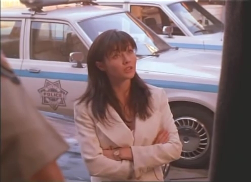 Charmed-Online-dot-nl_AlmostDead2870.jpg Charmed-Online-dot-nl_AlmostDead2870.jpg