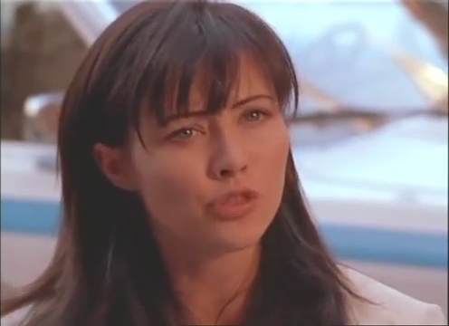 Charmed-Online-dot-nl_AlmostDead2889.jpg Charmed-Online-dot-nl_AlmostDead2889.jpg