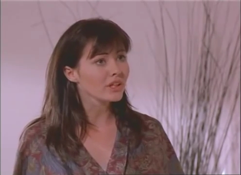 Charmed-Online-dot-nl_AlmostDead3305.jpg Charmed-Online-dot-nl_AlmostDead3305.jpg