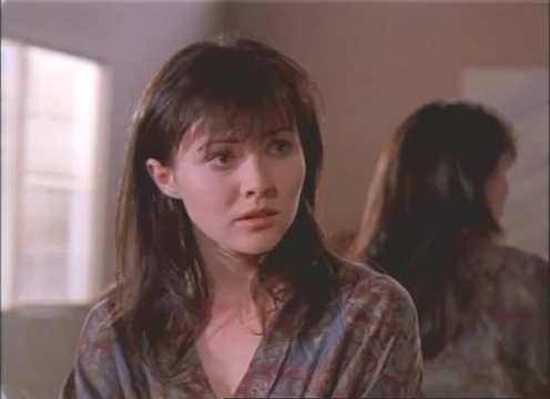 Charmed-Online-dot-nl_AlmostDead3396.jpg Charmed-Online-dot-nl_AlmostDead3396.jpg