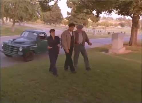 Charmed-Online-dot-nl_AlmostDead3663.jpg Charmed-Online-dot-nl_AlmostDead3663.jpg