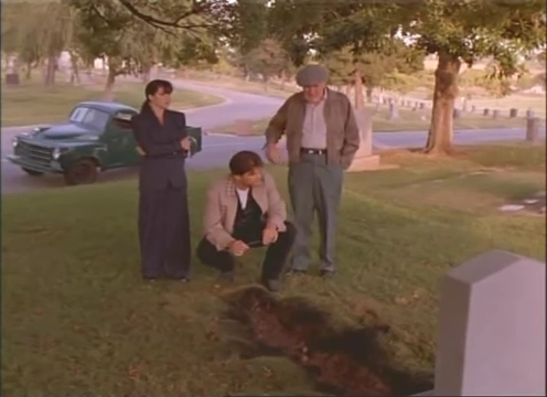 Charmed-Online-dot-nl_AlmostDead3691.jpg Charmed-Online-dot-nl_AlmostDead3691.jpg