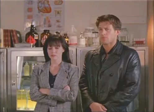 Charmed-Online-dot-nl_AlmostDead5108.jpg Charmed-Online-dot-nl_AlmostDead5108.jpg