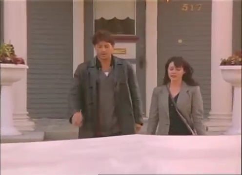 Charmed-Online-dot-nl_AlmostDead5333.jpg Charmed-Online-dot-nl_AlmostDead5333.jpg