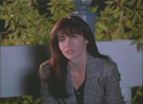 Charmed-Online-dot-nl_AlmostDead5395.jpg Charmed-Online-dot-nl_AlmostDead5395.jpg