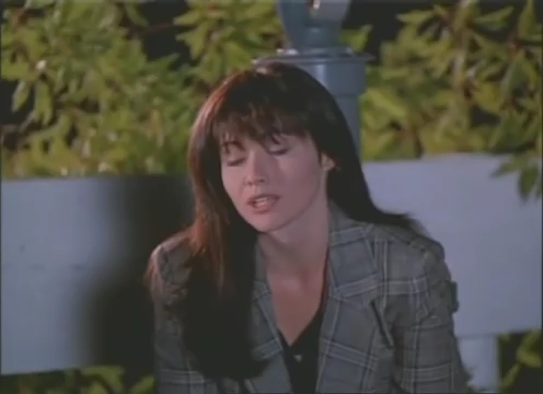 Charmed-Online-dot-nl_AlmostDead5397.jpg Charmed-Online-dot-nl_AlmostDead5397.jpg