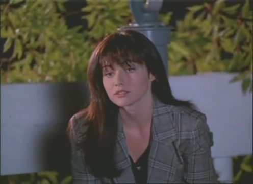 Charmed-Online-dot-nl_AlmostDead5400.jpg Charmed-Online-dot-nl_AlmostDead5400.jpg