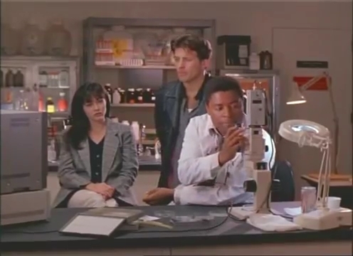 Charmed-Online-dot-nl_AlmostDead5866.jpg Charmed-Online-dot-nl_AlmostDead5866.jpg