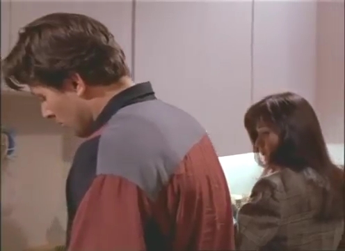 Charmed-Online-dot-nl_AlmostDead7036.jpg Charmed-Online-dot-nl_AlmostDead7036.jpg