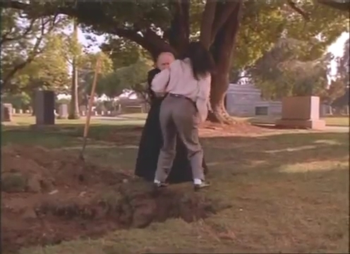 Charmed-Online-dot-nl_AlmostDead8795.jpg Charmed-Online-dot-nl_AlmostDead8795.jpg