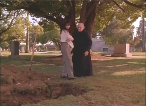 Charmed-Online-dot-nl_AlmostDead8799.jpg Charmed-Online-dot-nl_AlmostDead8799.jpg