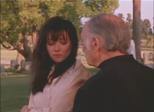 Charmed-Online-dot-nl_AlmostDead8817.jpg Charmed-Online-dot-nl_AlmostDead8817.jpg